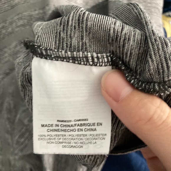 Nike Men’s The Nike Tee Grey Athletic Fit Dri Fit Size M - Picture 6 of 6